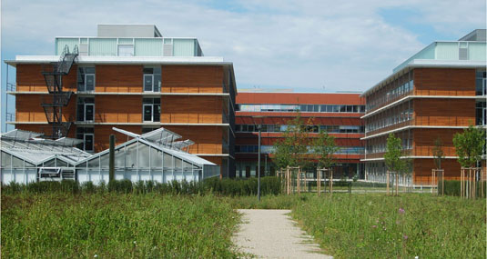 Biozentrum u Gewaechshaus 2 535